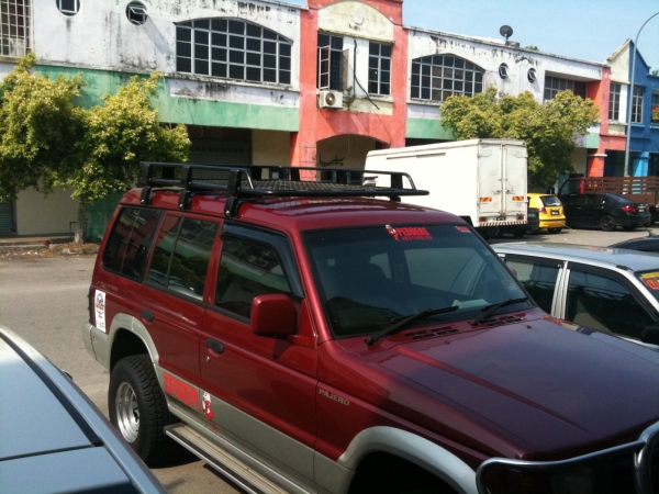 TRI ROOF RACK PAJERO V MITSUBISHI PAJERO V32/43/46 TRI 4X4 ROOF RACK TRI 4X4 Selangor, Malaysia, Kuala Lumpur (KL), Bangi Supplier, Suppliers, Supply, Supplies | Tri Automaxx Sdn Bhd