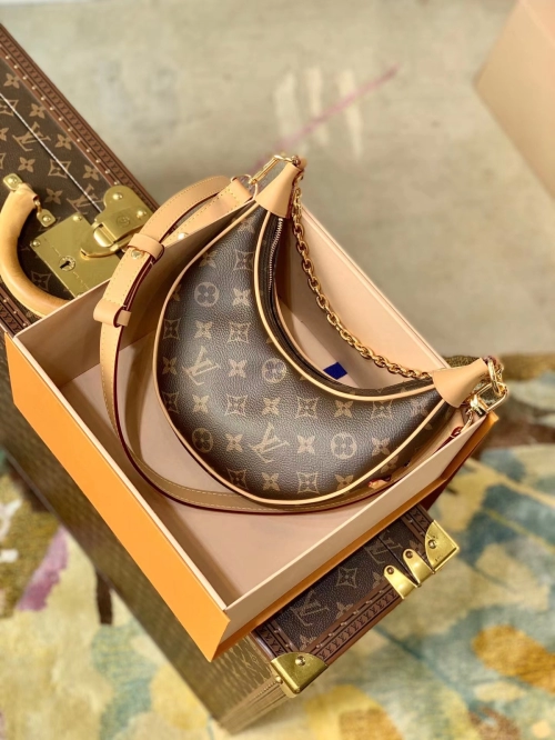 Louis Vuitton Croissant MM Hand Tote Bag