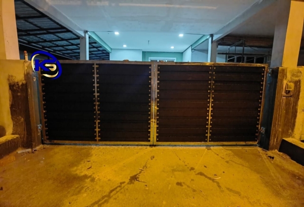 Swing Gate Jalan Seri Impian 9/5, Bandar Seri Impian Kluang Johor Main Gate  Johor Bahru (JB), Malaysia, Selangor, Kuala Lumpur (KL) Supplier, Suppliers, Supply, Supplies | Knight Services Enterprise Sdn Bhd