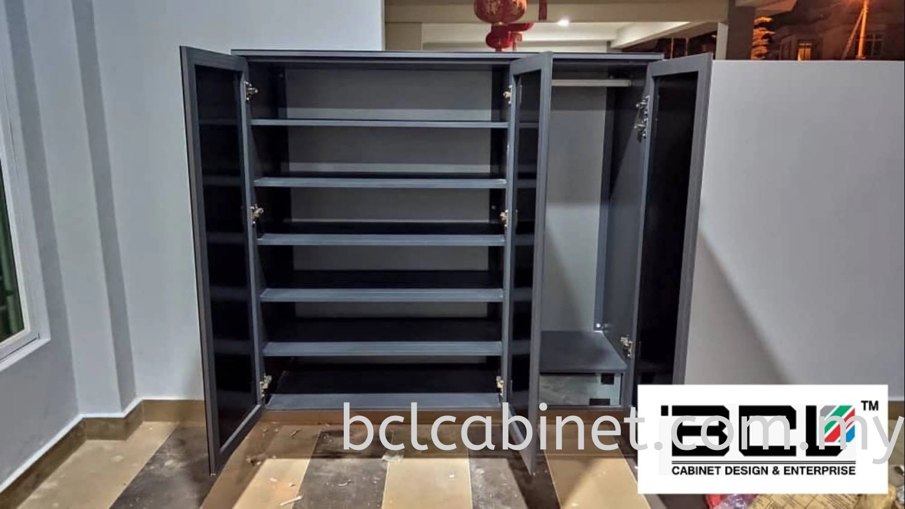 Aluminium Shoes Cabinet