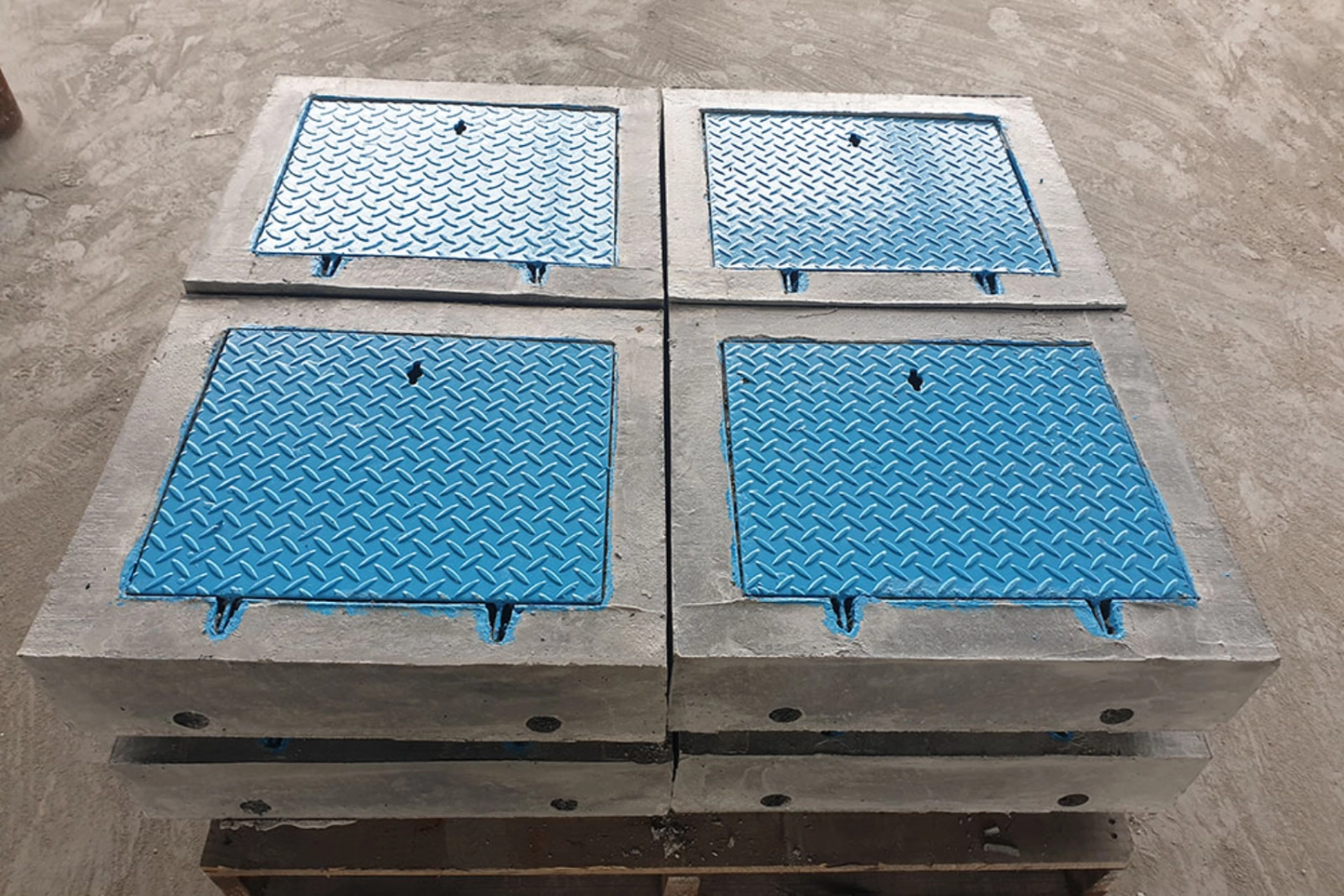 13'' x 16'' Light Duty 3 Layer Concrete Chamber Set