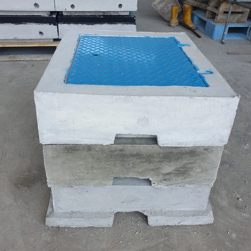 16'' x 24'' Light Duty 3 Layer Concrete Chamber Set