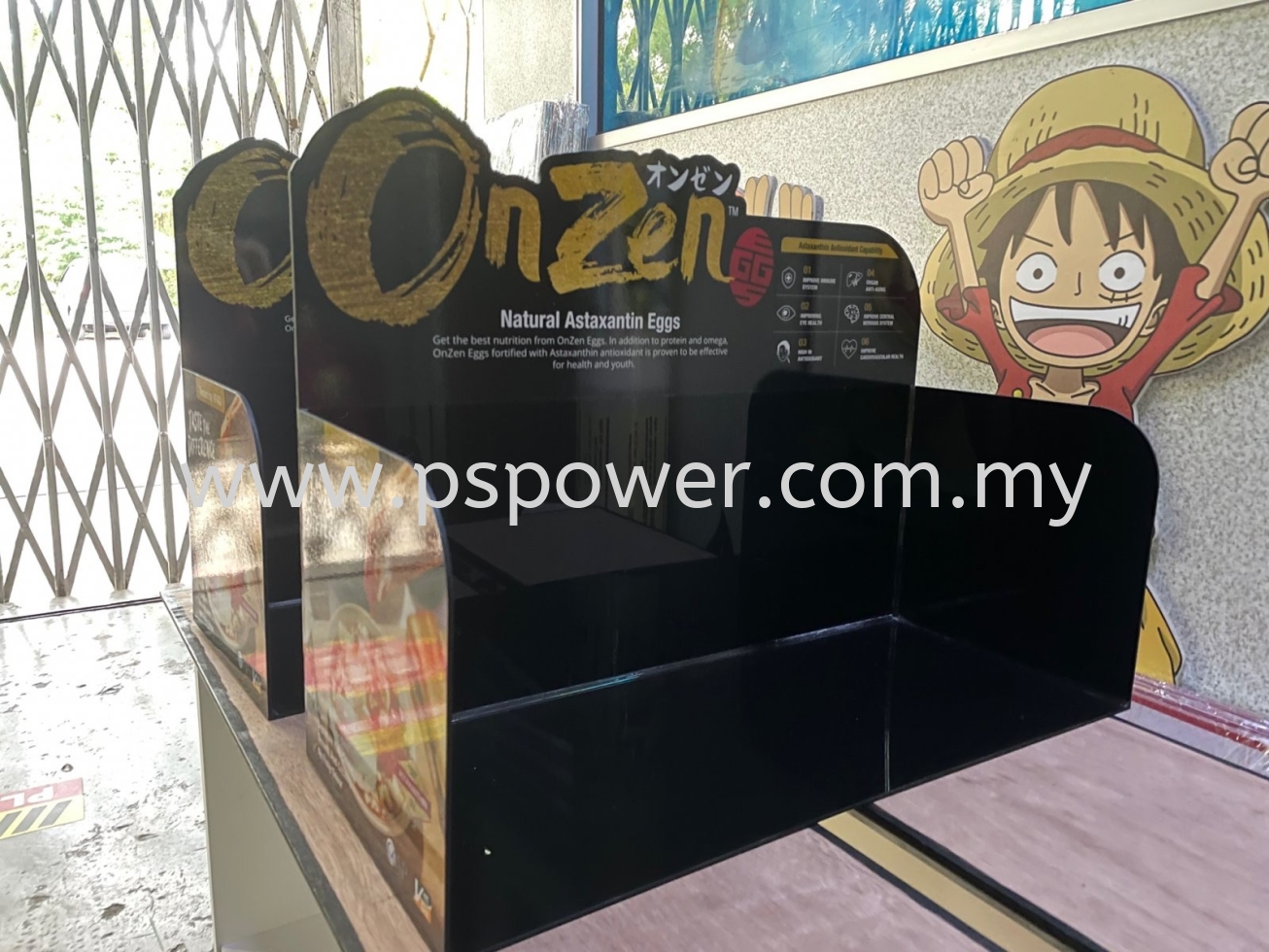 Customize Acrylic Display for Product Showcase