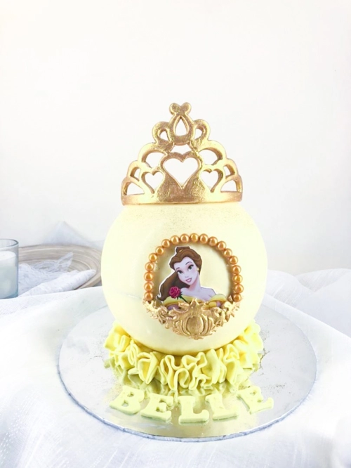 6" Beauty and the beast - Belle - Knock Knock / Bombshell Cake