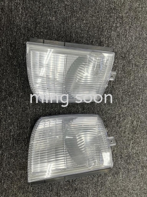 CANTER FE71*NEW PARKING LAMP