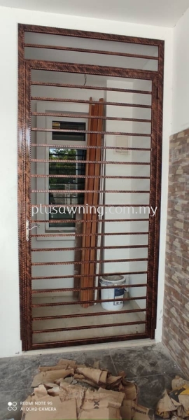 GRILL DOOR @JALAN TAMING INDAH 2/1, BANDAR BARU SUNGAI LONG, KAJANG, SELANGOR Grill Door Selangor, Malaysia, Kuala Lumpur (KL), Cheras Contractor, Service | Plus Awning & Iron Sdn Bhd