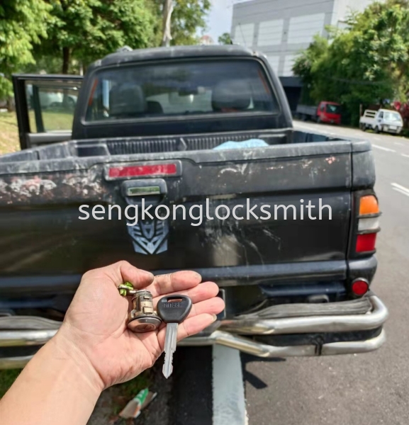 repair car lock(car key all lost) Repair Car Lock Selangor, Malaysia, Kuala Lumpur (KL), Puchong Supplier, Suppliers, Supply, Supplies | Seng Kong Locksmith Enterprise