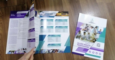 BROCHURE A4(GLOSSY+staple)