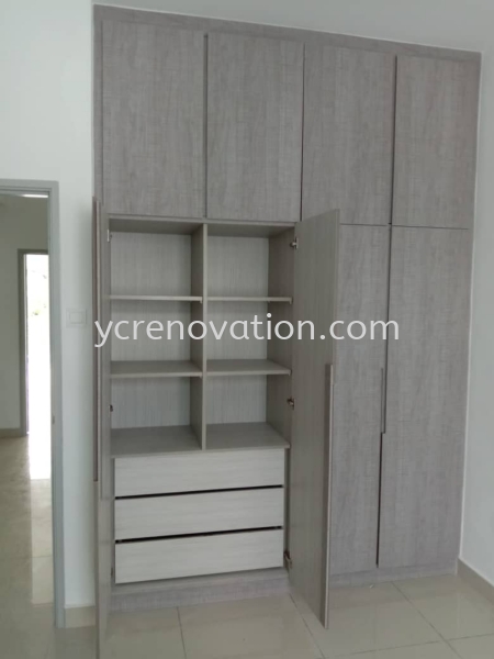 Compartment Design WARDROBE DESIGN CUSTOMIZE FURNITURE Johor Bahru (JB), Kota Tinggi, Malaysia Services | Yi Cheng Furniture Interior Design