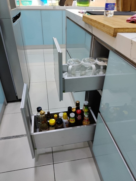 Genius Space Kitchen Accessories JB, Johor Bahru, Malaysia Aluminium Fabrication, Glass Partition | METALIFE