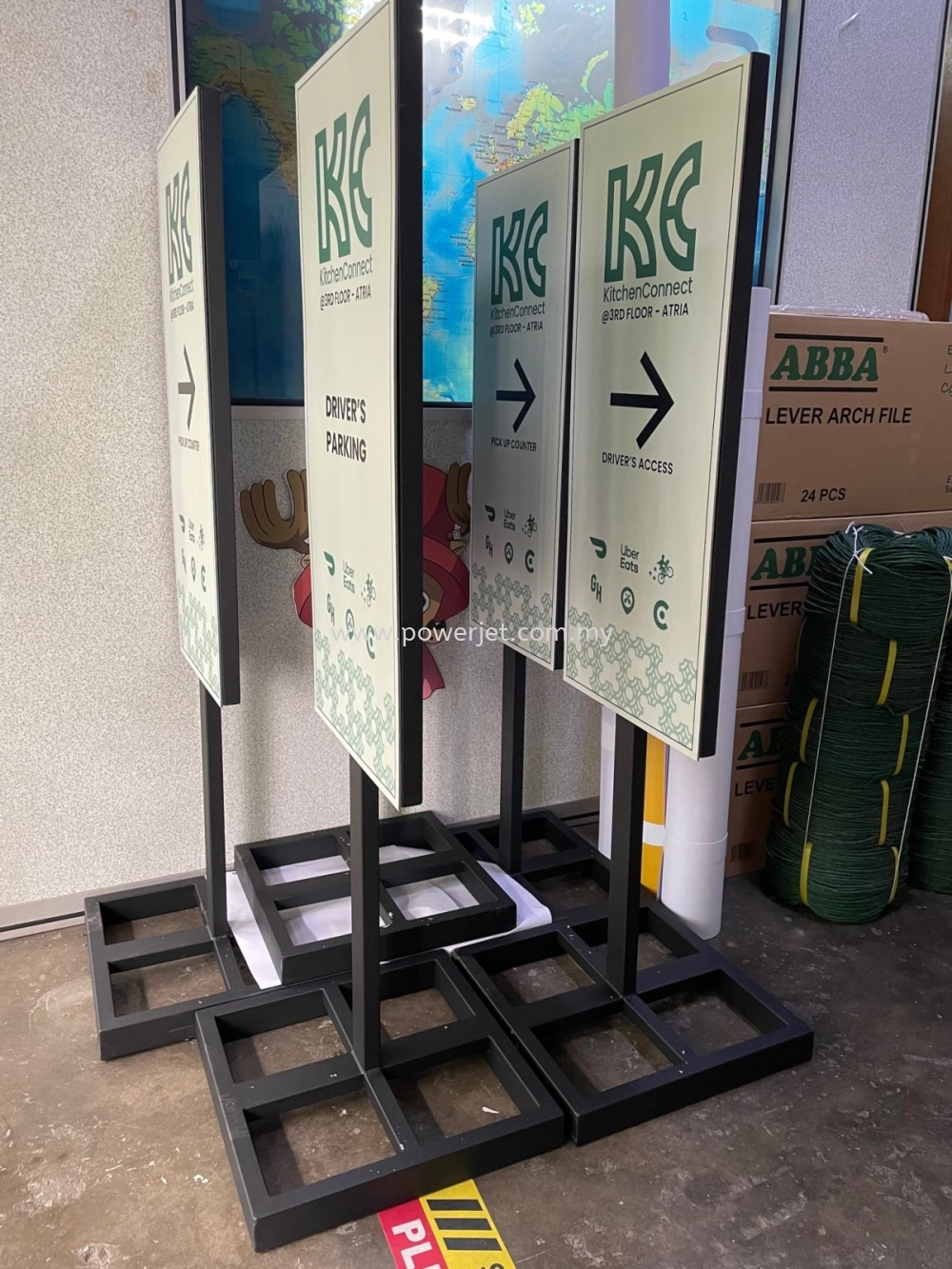 Directory Stand with Metal Structure stand