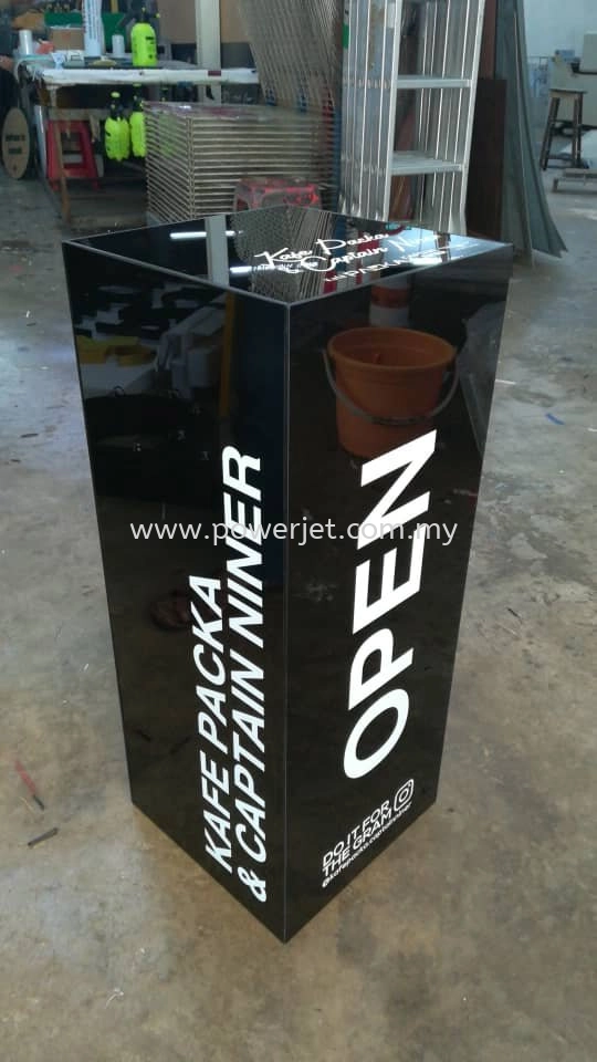 Acrylic Display Stand for Restaurant