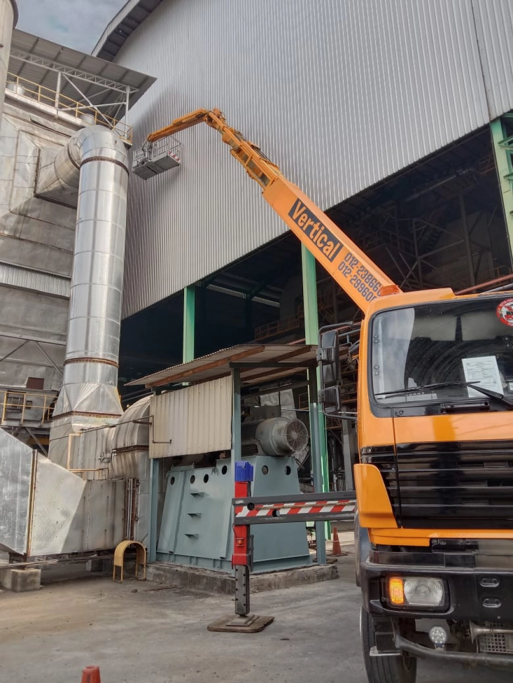 FACTORY SKYLIFT RENTAL NEAR CHERAS, AMPANG, DAMANSARA, PETALING JAYA (PJ)