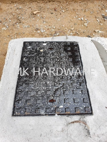 INDUSTRIAL CAST IRON MANHOLE COVER