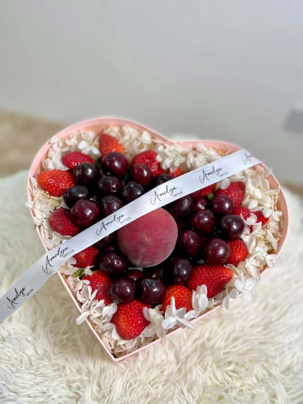 Pink Heart Fruity Box With Preserved Hydrangea