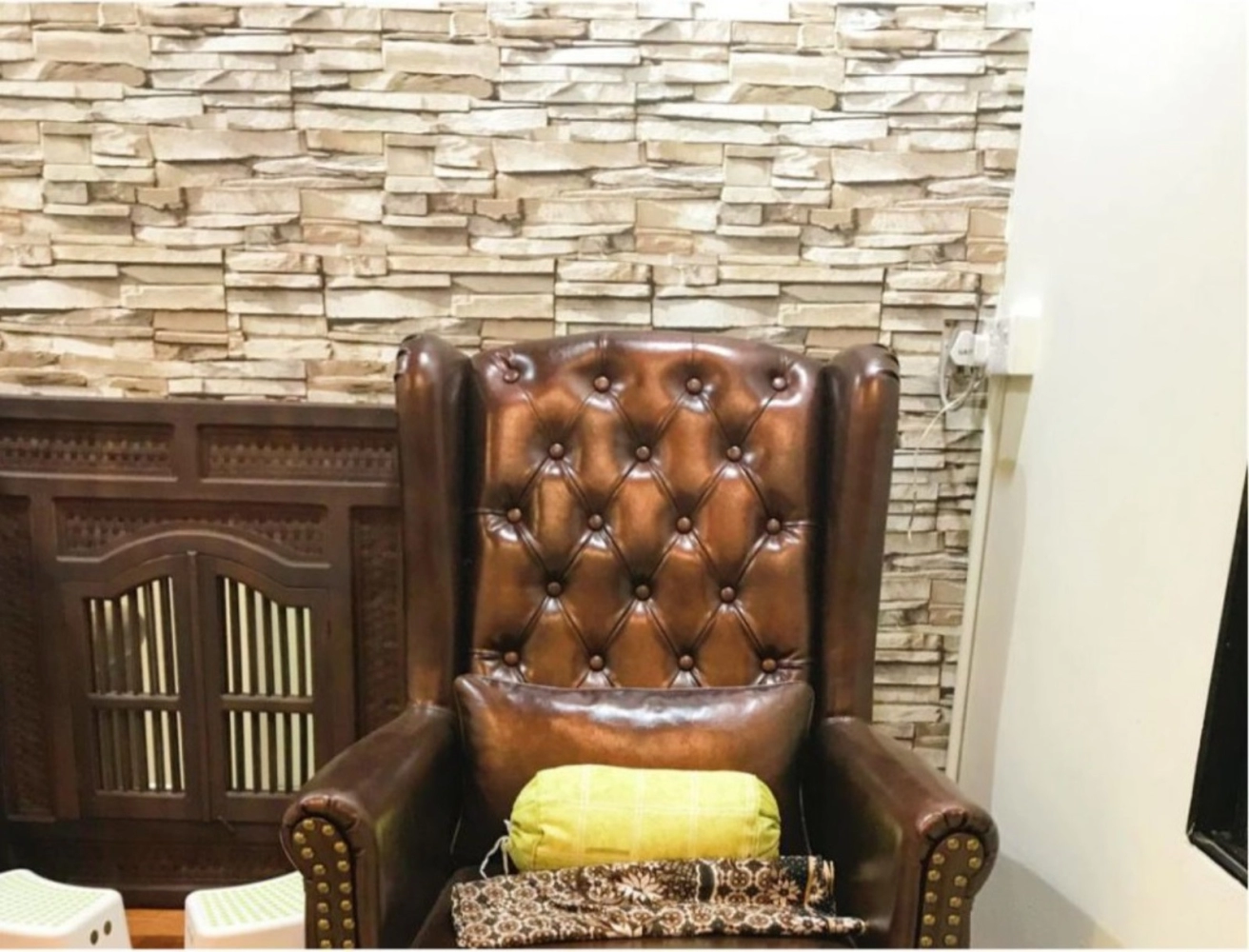 Pedicure salon area design penang