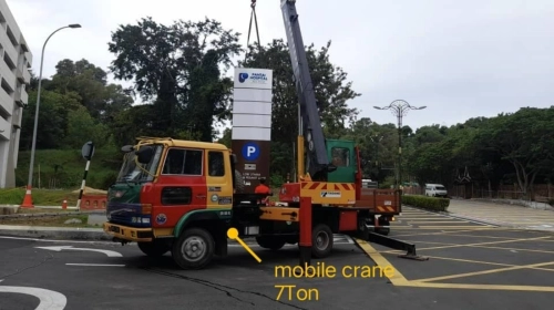 MOBILE CRANE 7TON