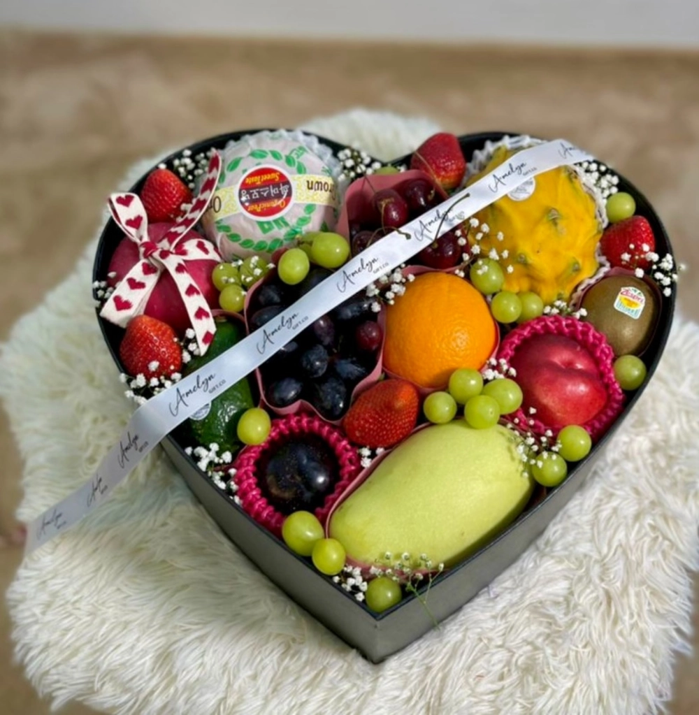 Heart Shape Premium Fruits Box 