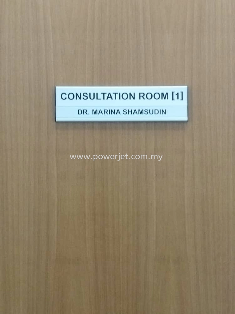 Aluminium Door Slot Signage - For klinik