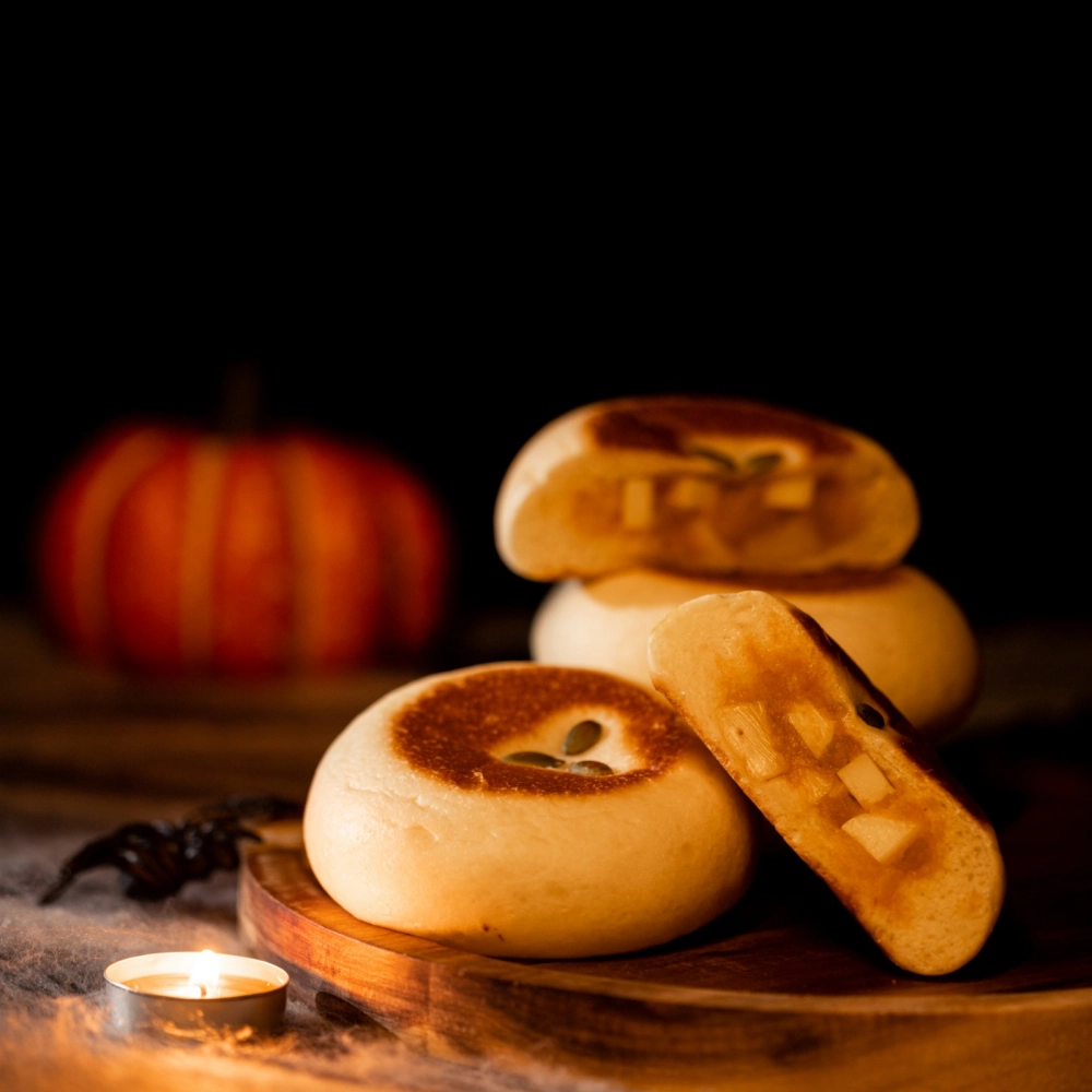 Pumpkin Cheese Bun