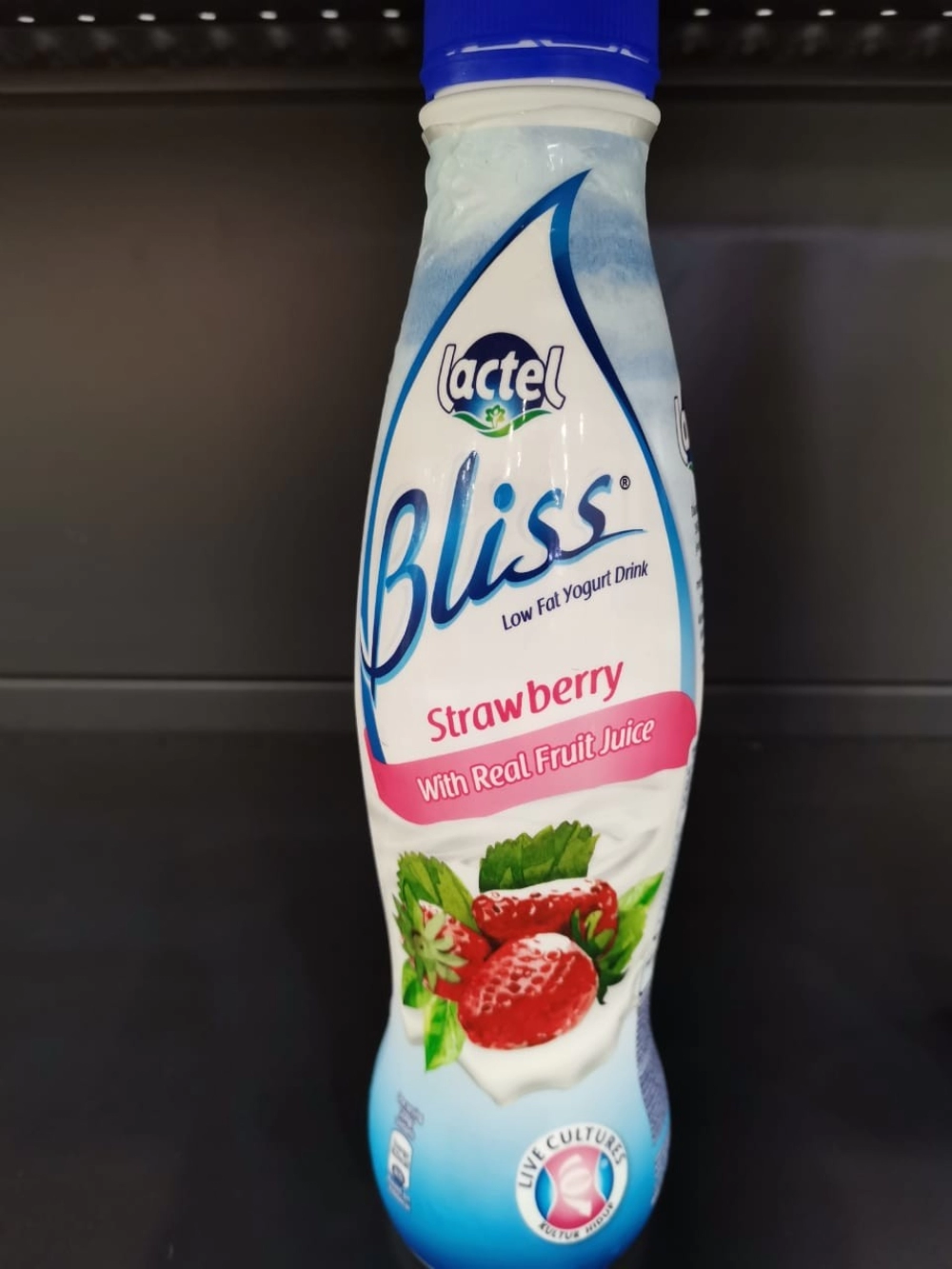 LACTEL BLISS STRAWBERRY YOGURT DRINK 700G