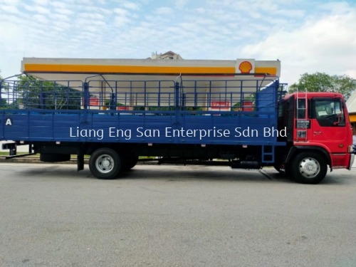 OPEN CARGO 30FT 10TON RENTAL SERVICE IN MALAYSIA 