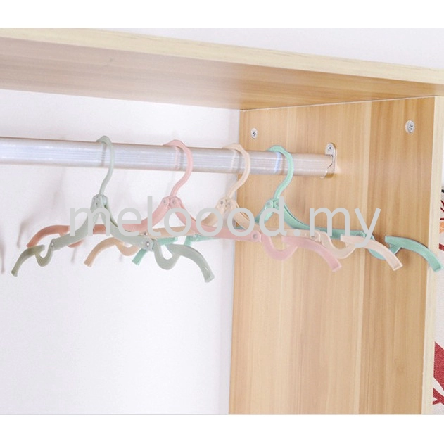 衣架便携式折叠旅行可折叠塑料衣架防滑衣架 Hanger Portable Folding Travel Foldable Plastic Hanger Non-slip Hanger