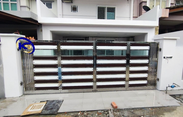 Folding Gate Jalan PUJ 7/15, Taman Puncak Jalil, Babdar Putra Permai, Seri Kembangan. Petaling Selangor Main Gate  Johor Bahru (JB), Malaysia, Selangor, Kuala Lumpur (KL) Supplier, Suppliers, Supply, Supplies | Knight Services Enterprise Sdn Bhd