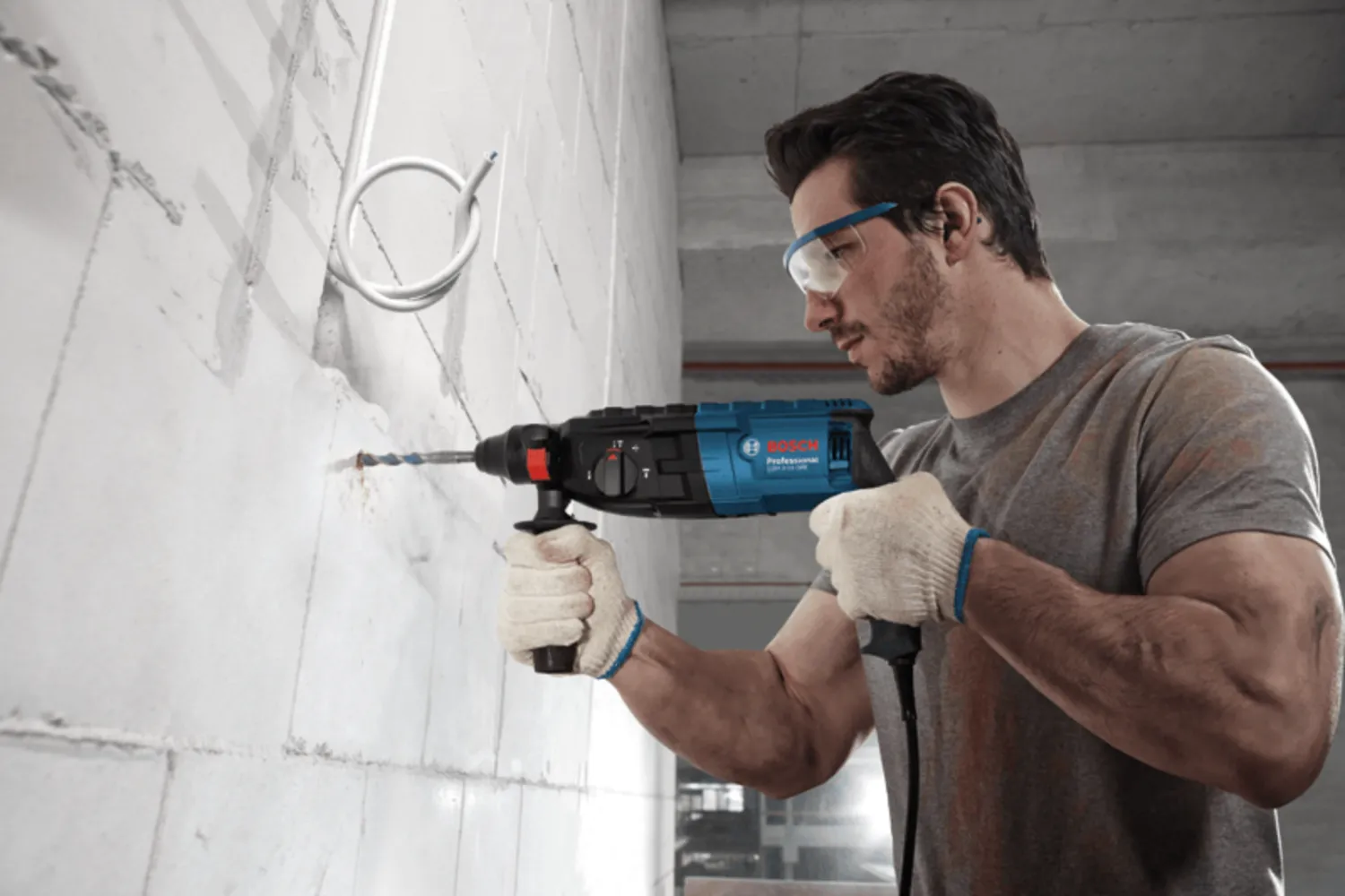 BOSCH GBH2-24DRE ROTARY HAMMER SET (SDS PLUS, 3 MODE, 790W)