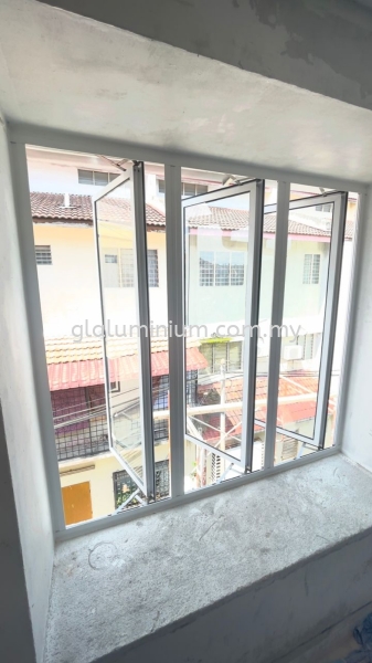 casement window 3 panels ( powder coated white + 5mm clear glass @jalan putri jaya 21,Taman Putri Jaya, Cheras  Casement window 3 panels Aluminium Casement Windows  Selangor, Malaysia, Kuala Lumpur (KL), Cheras Supplier, Installation, Supply, Supplies | GL GLASS & ALUMINIUM TRADING