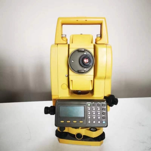 Used Topcon GPT-3105 Reflectors Total Station 