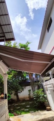 Retractable Awning 