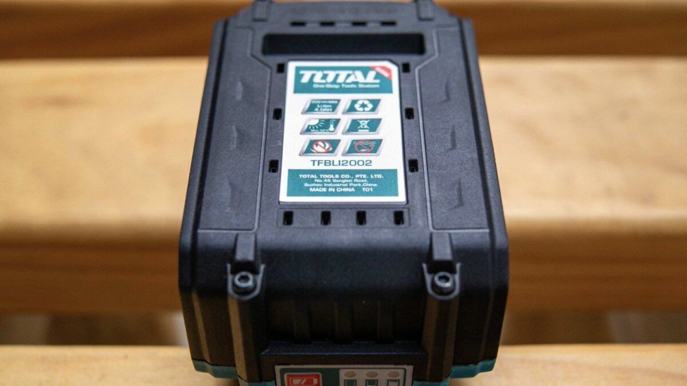 TOTAL 20V 4.0Ah LITHIUM-ION BATTERY PACK - TFBLI2002