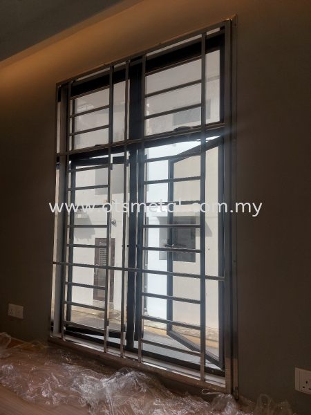 HT005 steel window Johor Bahru (JB) Design, Supplier, Supply | OTS Metal Works