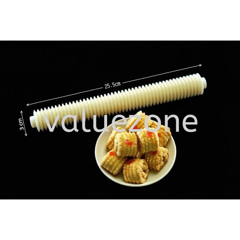 Plastic Rolling Pin  131