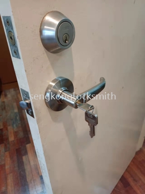 replace door lock