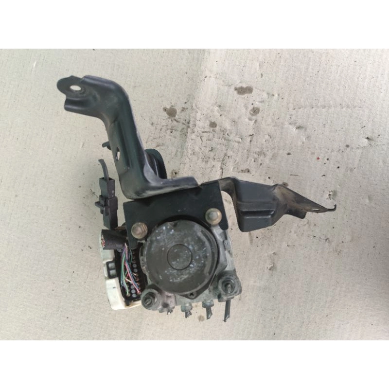 Toyota Estima ACR50 ABS Pump (1F)