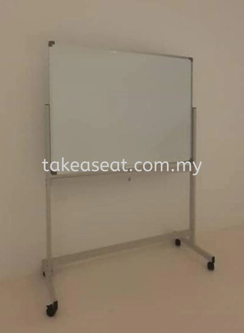 MOBILE DOUBLE SIDED MAGNETIC WHITEBOARD 4' X 3'