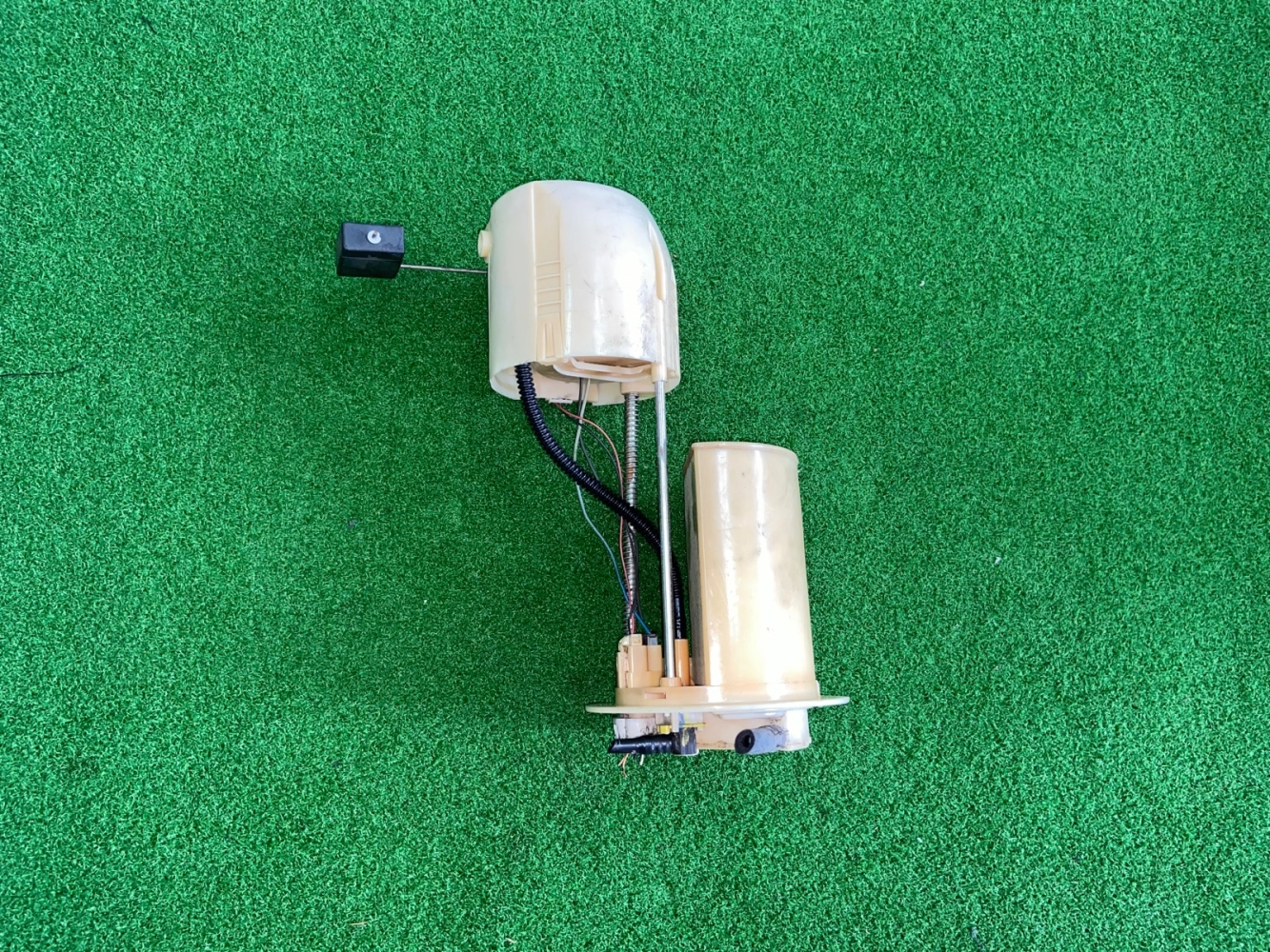 Toyota NCP93 Fuel Pump/Petrol Pump Used