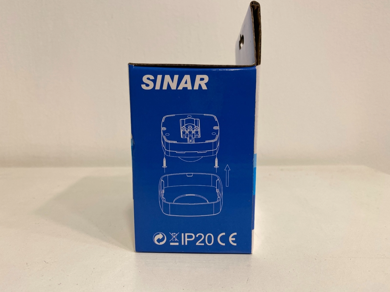 SINAR SSMS46-W 220-240V 360D IP20 INFRARED PRESENCE SENSOR