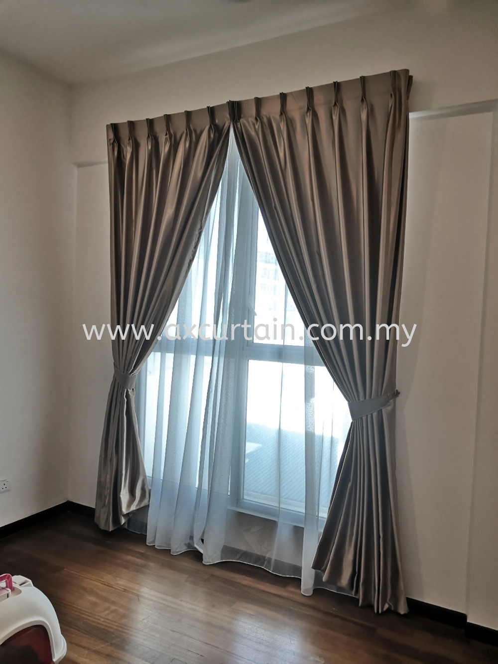 Singapore Pleat Curtains / Double Pleat Curtains