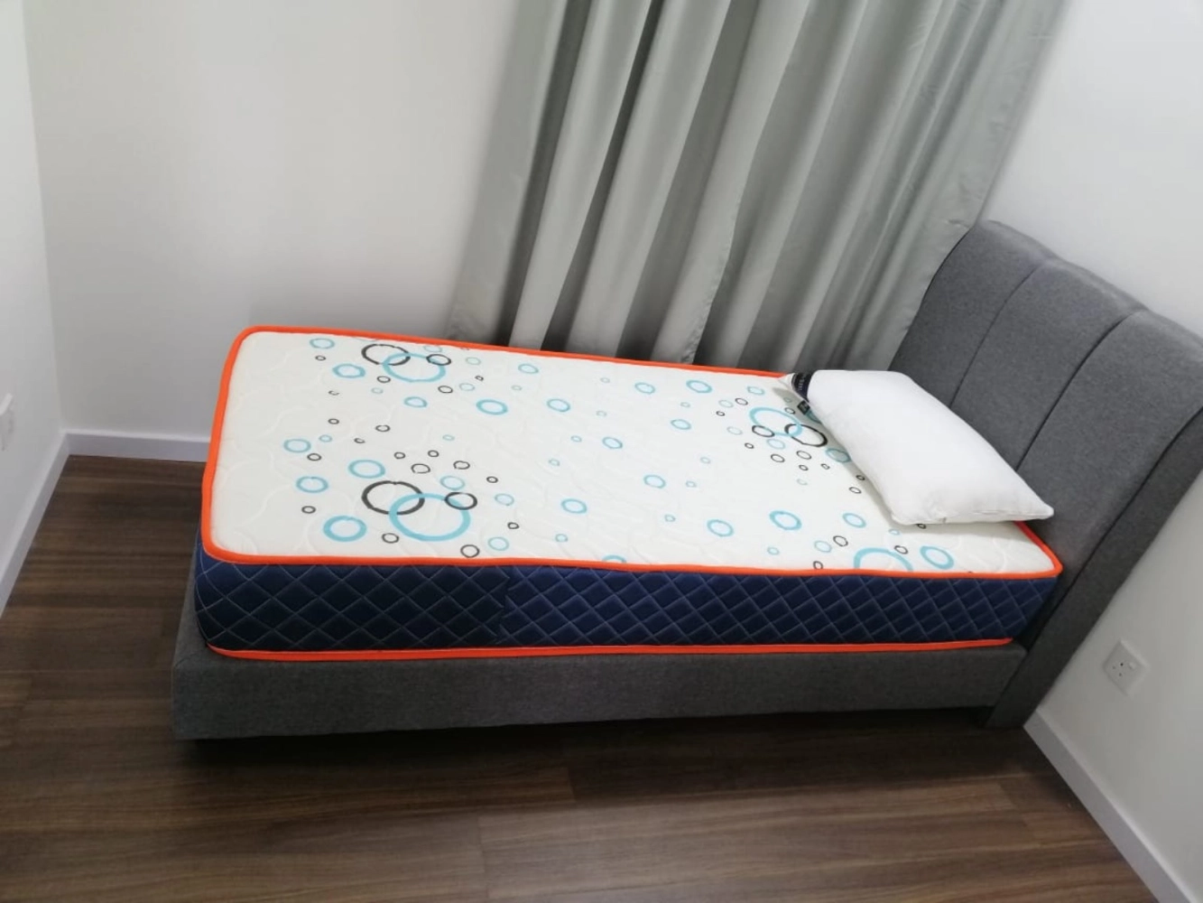 High Quality Durable Bonell Spring Mattress Queen King 