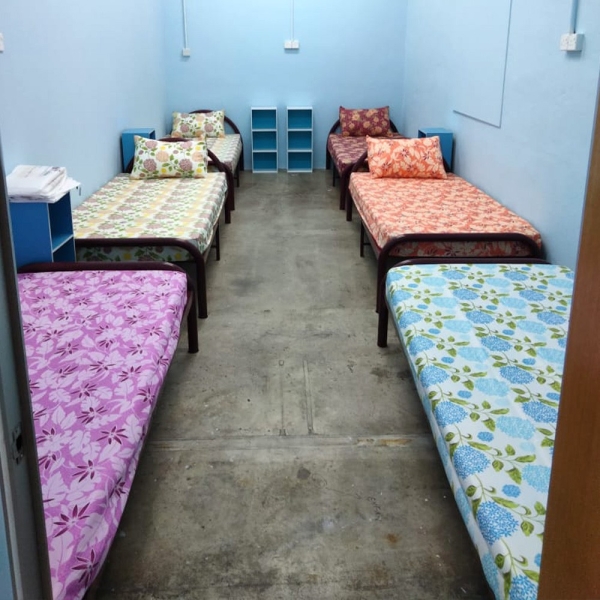 6 Bedded Room Long Term Stay Selangor, Balakong, Kuala Lumpur (KL), Malaysia Services | YONG LE CENTER SDN BHD