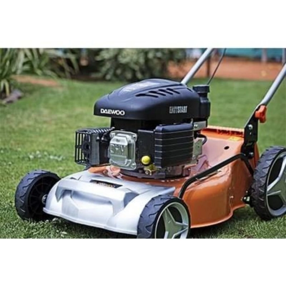 DAEWOO 18" GASOLINE LAWN MOWER - DLM4600SP (139CC / SELF PROPELLED)