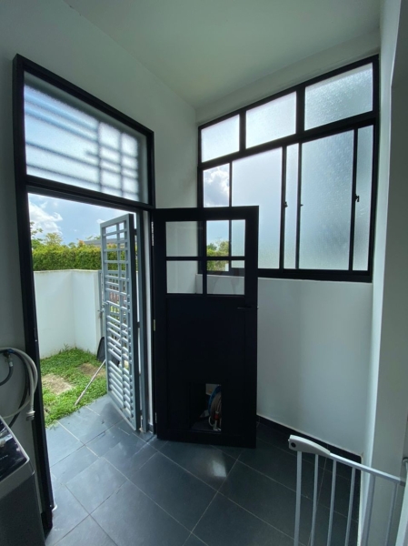  Burglarproof backdoor Aluminium products Residential  Johor Bahru (JB), Malaysia, Ulu Tiram Supplier, Manufacturer, Supply, Supplies | GAO YONG GLASS & ALUMINIUM WORKS SDN. BHD.