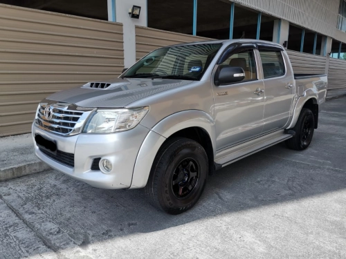 Toyota Hilux Vigo 2.5 VNT Turbo(M)