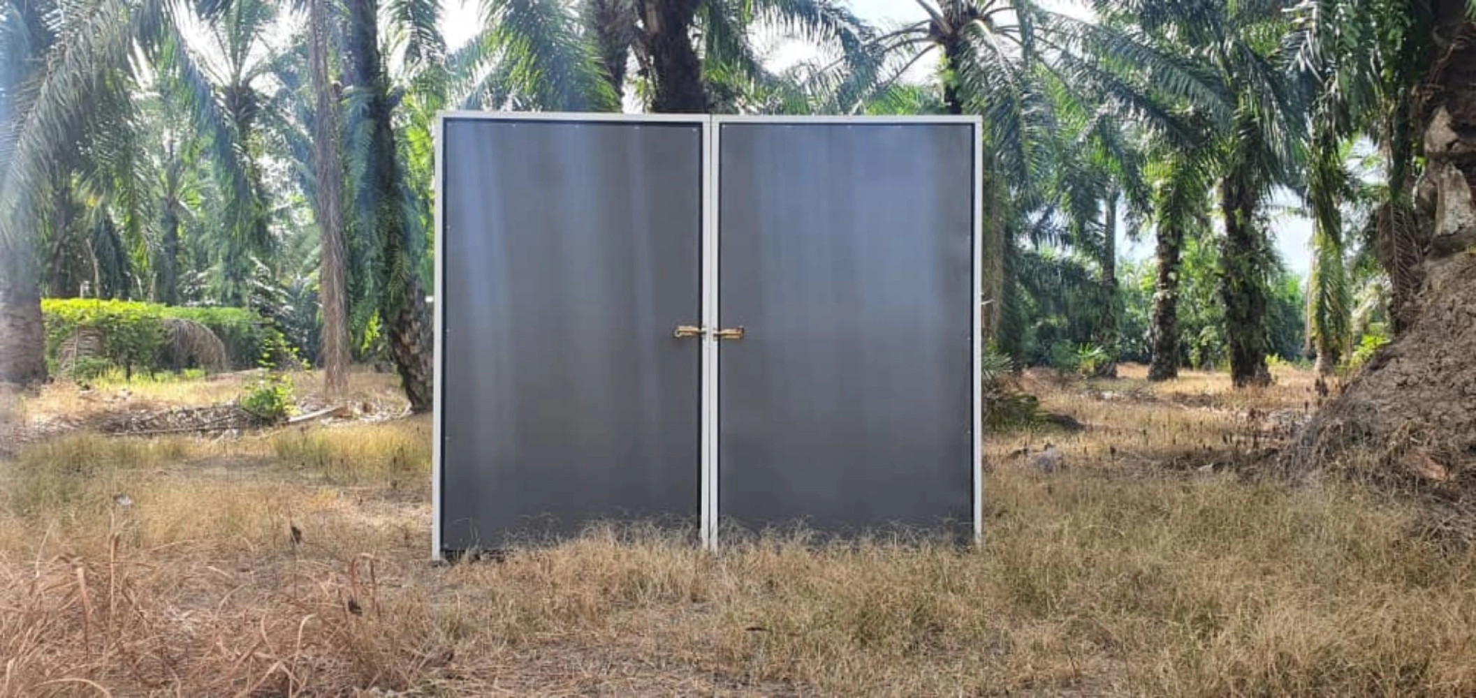 Garden Shed & Outdoor Storage Cabinet