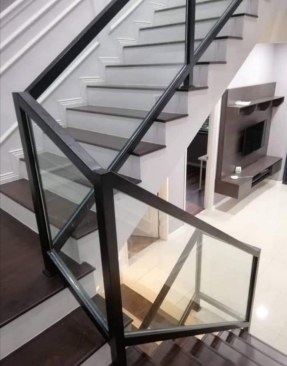 modern stairs case