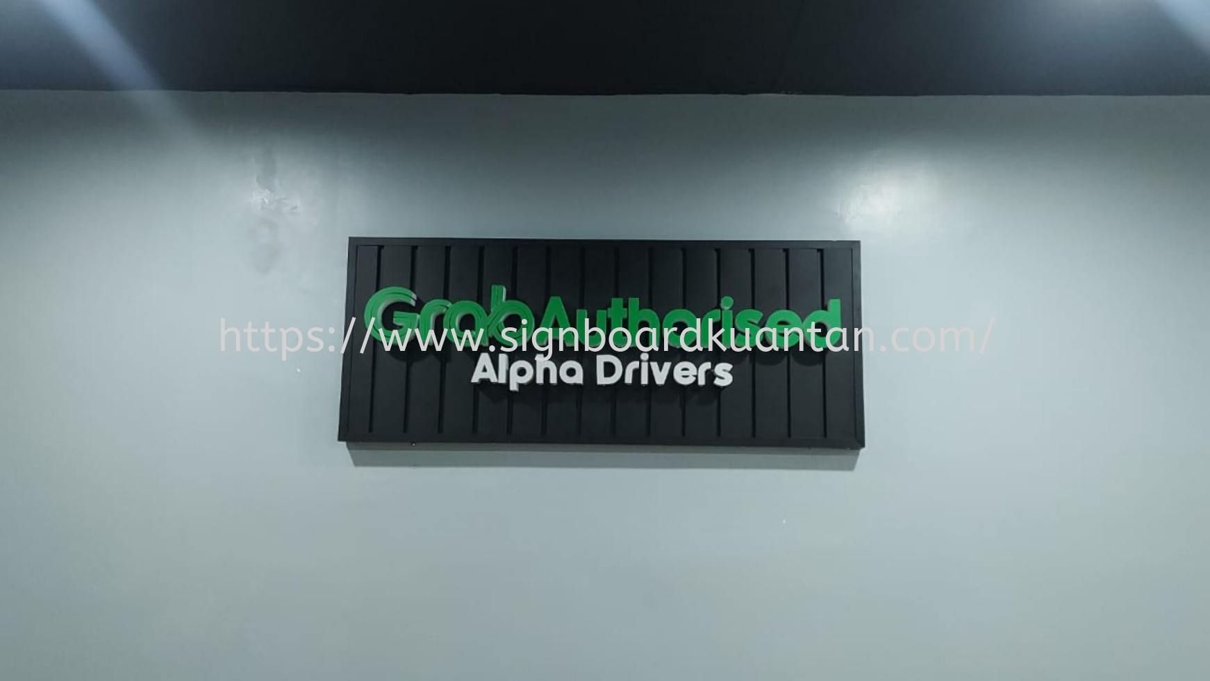 GRAB INDOOR ALUMINIUM PANEL 3D LED BOX UP SIGNAGE SIGNBOARD AT PAHANG TEMERLOH 