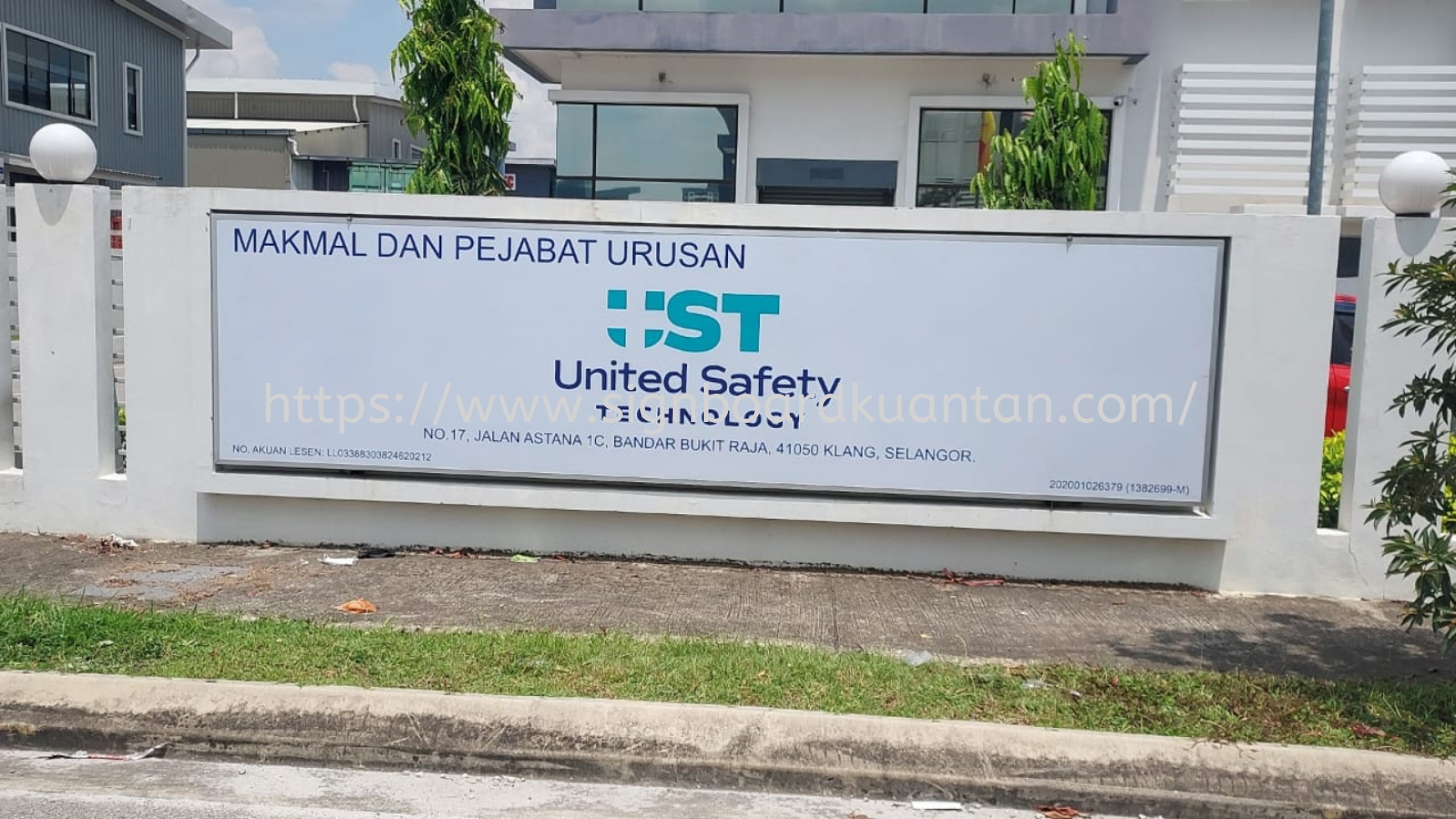 UNITED SAFETY METAL G.I SIGNAGE SIGNBOARD AT PAHANG PEKAN 